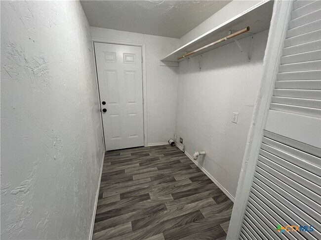 Photo - 5037 Chimney Rock