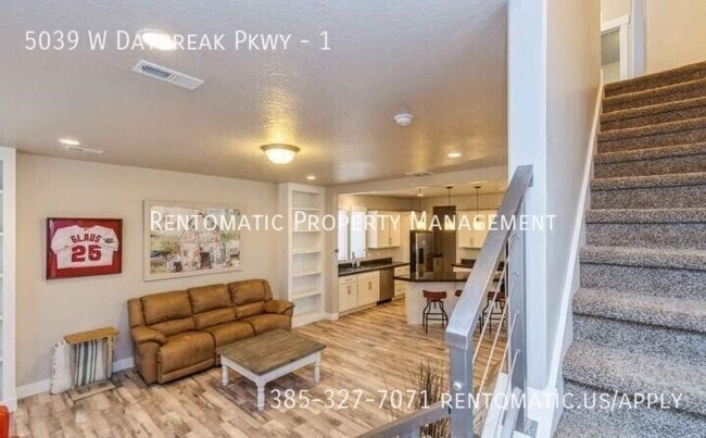 Photo - 5039 W Daybreak Pkwy