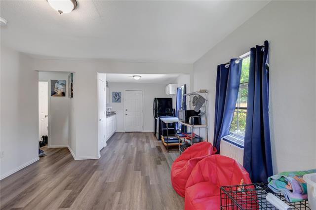 Photo - 2518 Birdell St