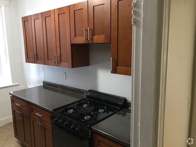 Building Photo - 1762 Commonwealth Ave Rental