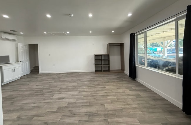 Photo - 8241 Shoup Ave