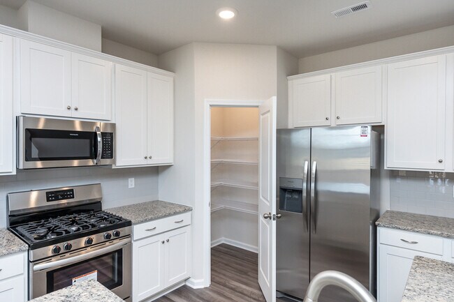 Photo - 306 Rodessa Ln