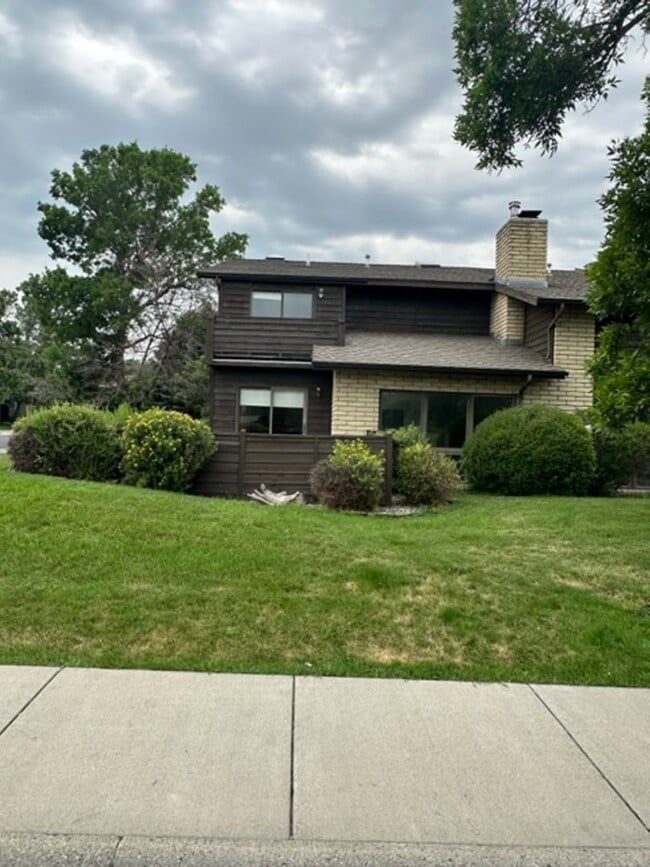Beautiful Townhome - Beautiful Townhome