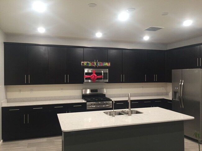 Photo - 5404 W Desert Hollow Dr