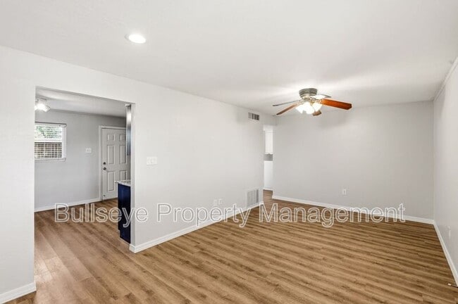 Photo - 3308 N 66th St