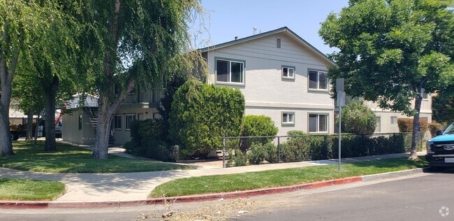 Building Photo - 5744 Via Monte Dr Unit 5744 Via Monte Dr.  D Rental