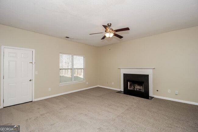 Photo - 3005 Weeping Willow Way