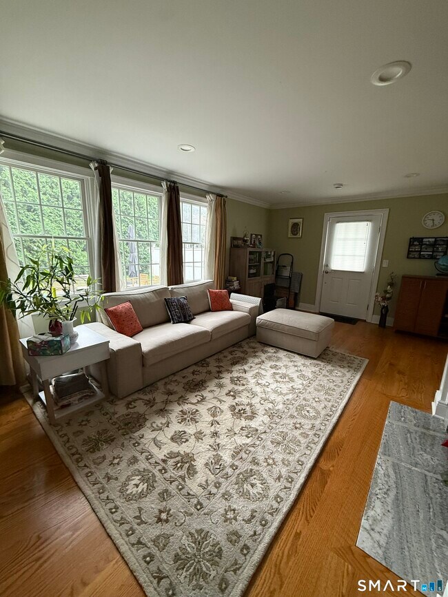 Photo - 288 Noroton Ave