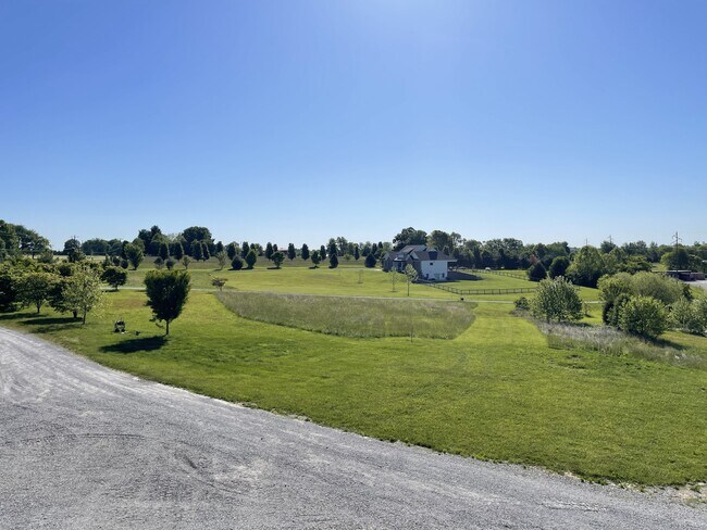 Photo - 1691 Old Jericho Rd