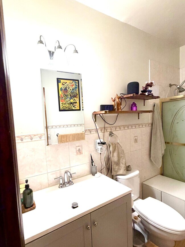 Photo - 45-23 45th St