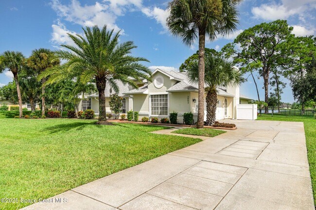 Photo - 3897 Peacock Dr