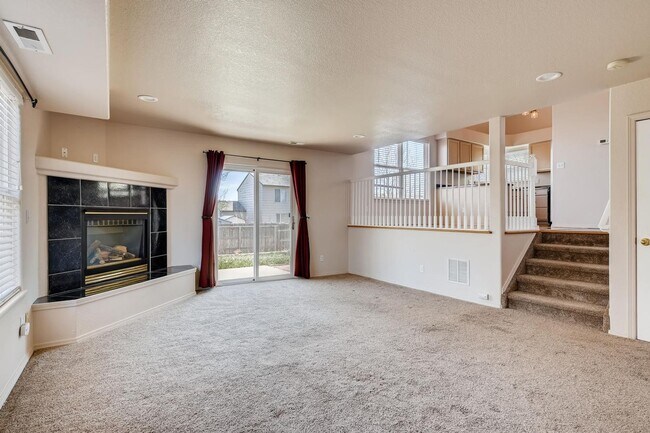 Photo - 4 Bed 4 Bath Stetson Hills Home!