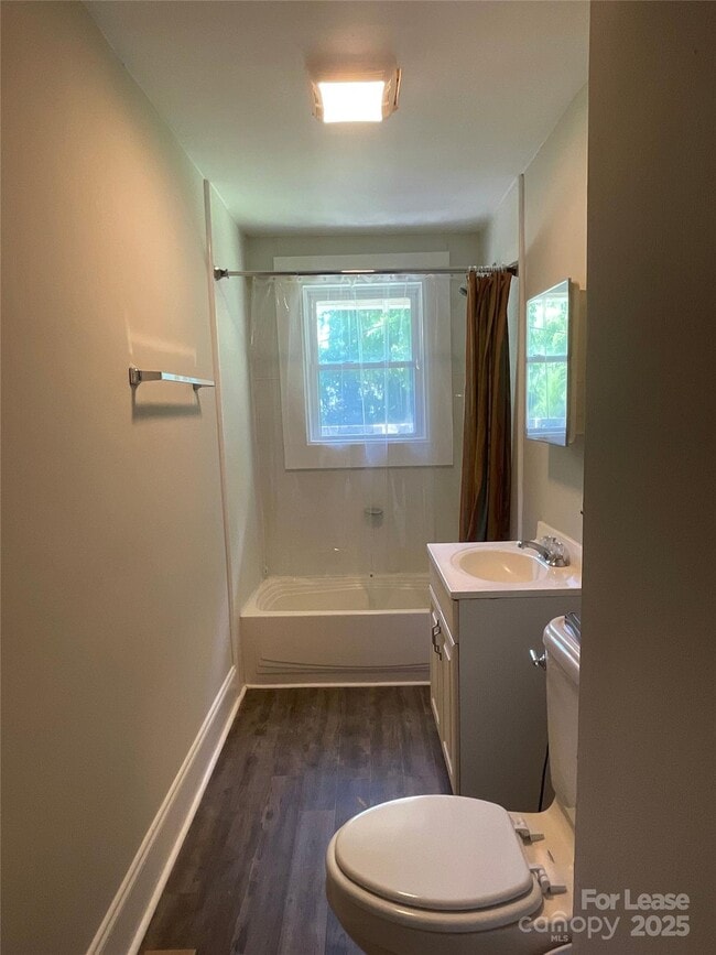 Photo - 904 Harrill St