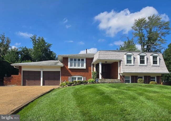 Building Photo - 1208 Forestwood Dr Rental