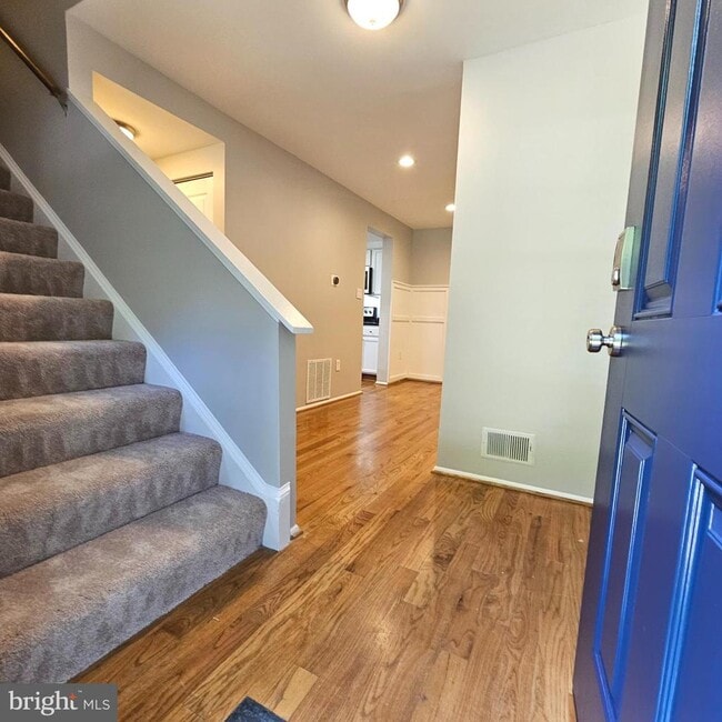 Building Photo - 6430 Shannon Station Ct