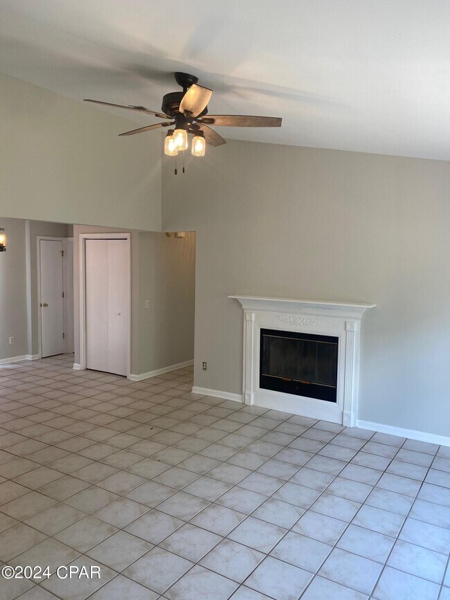 Photo - 3920 Venus St