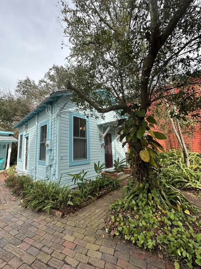 Building Photo - 169 Oneida St Unit 169.5 Rental
