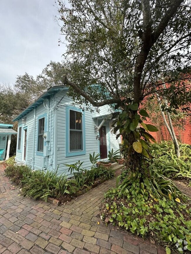 Building Photo - 169 Oneida St Unit 169.5 Rental