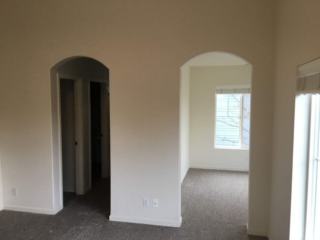 Photo - 1698 Riley Ln