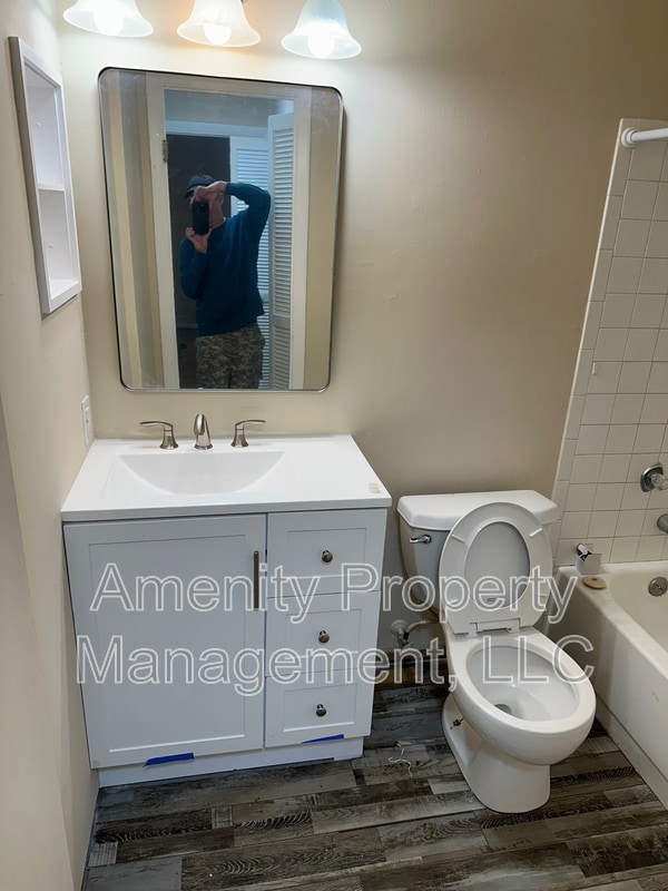 Photo - 704 Ninebark Ct