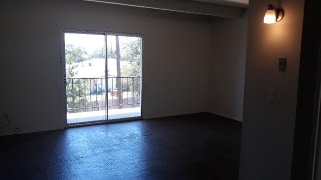 Photo - 2608 2nd Ave