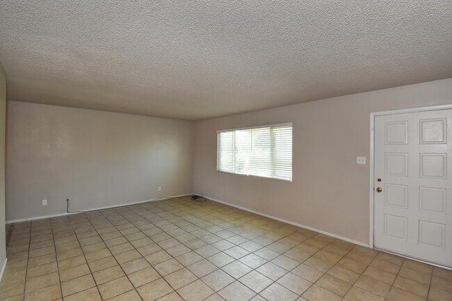 Photo - 2490 W Yowell Ct Unit 56