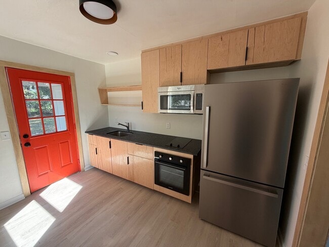Photo - 10 Ruberia Ave
