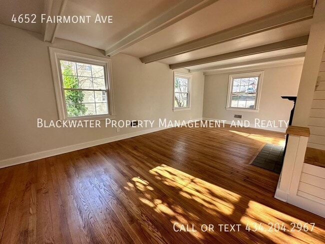 Photo - 4652 Fairmont Ave