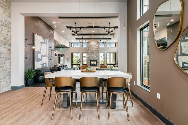 003_ada_L 1895 Mapleway Dr025 - The Sullivan