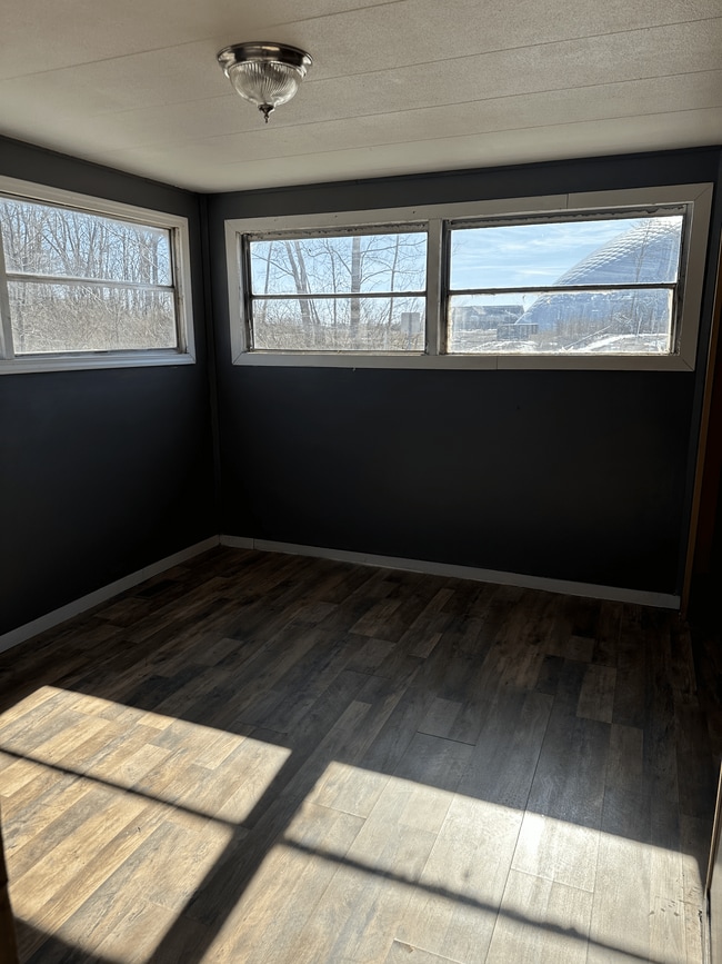 Building Photo - 3625 S Douglas Ave