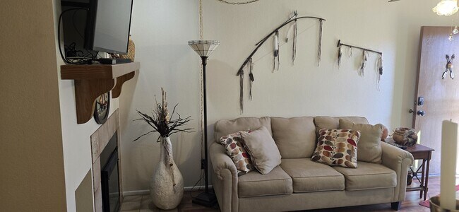 Building Photo - 455 S Delaware Dr