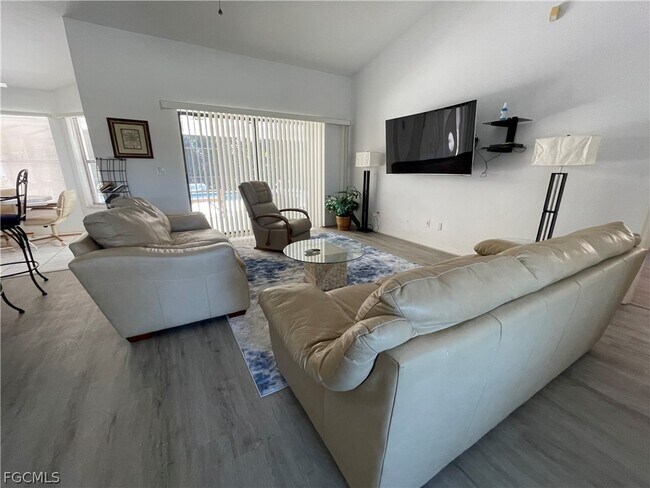 Photo - 130 SE 44th St