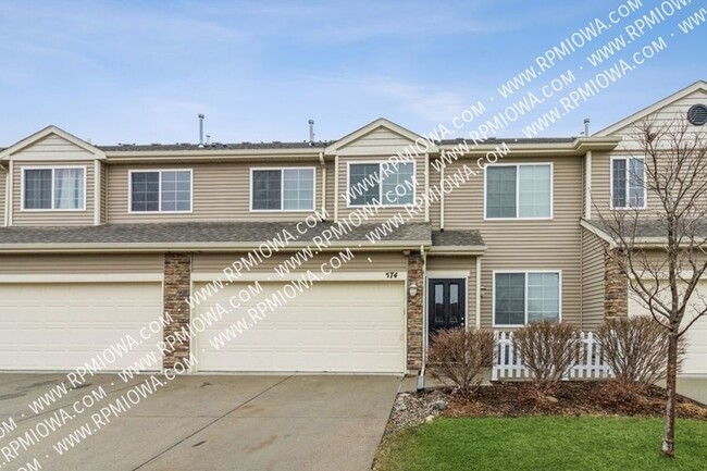 3 Bedroom 2.5 Bath Townhome. Waukee Schools!! - 3 Bedroom 2.5 Bath Townhome. Waukee Schools!!