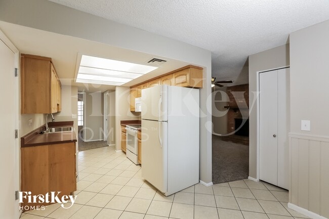 Photo - 1170 W Nopal Pl