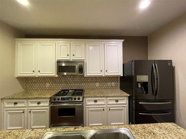 Photo - 1718 Elgin St
