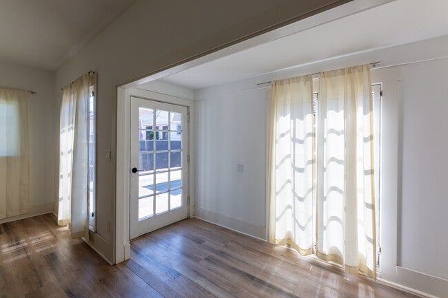 Photo - 3201 W 18th St Unit 3203