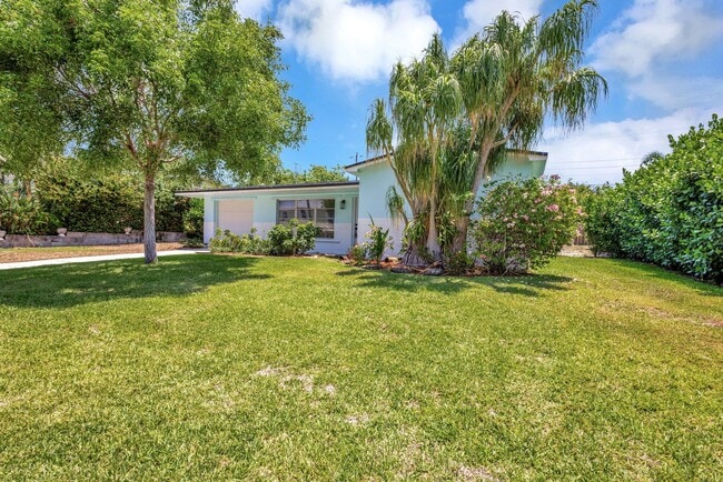 Photo - 3837 NE Melba Dr