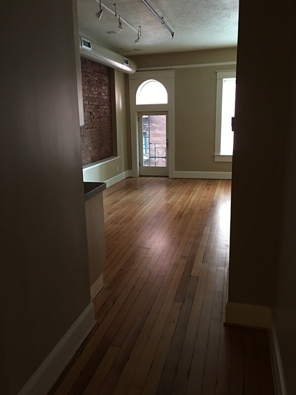 The Esquire Apartments For Rent In Portland Or Forrent Photo The Esquire Apartments