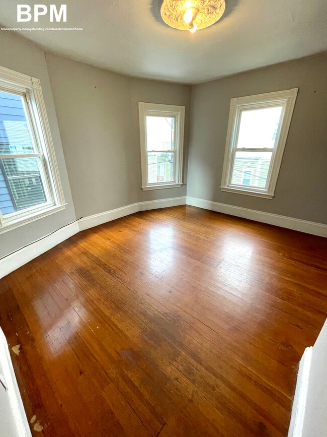 7 Greenmount St Unit 2