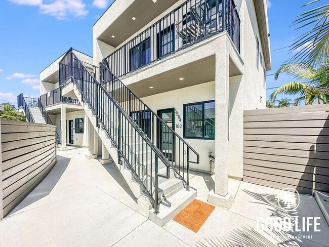 3584 Hatteras Ave Unit 102