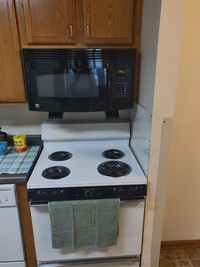 Photo - Shingle Creek Commons Senior Living 55+