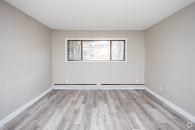 1BR, 1BA - 625 SF - Sycamore Village Apartments