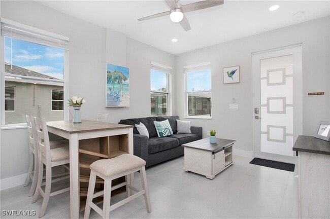 Photo - 26951 N Riverside Dr