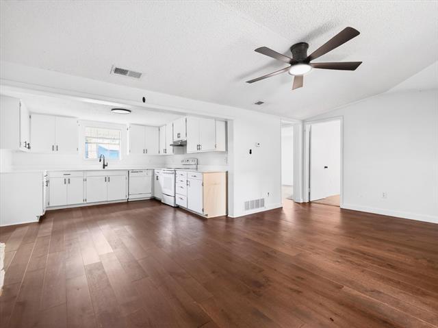 Photo - 215 Folly Bch Rd