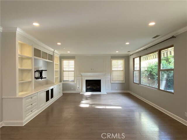 Photo - 80 Rossmore Ct