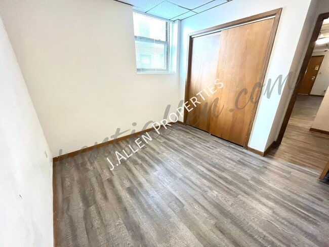 Photo - 313 N 12th St Unidad 116