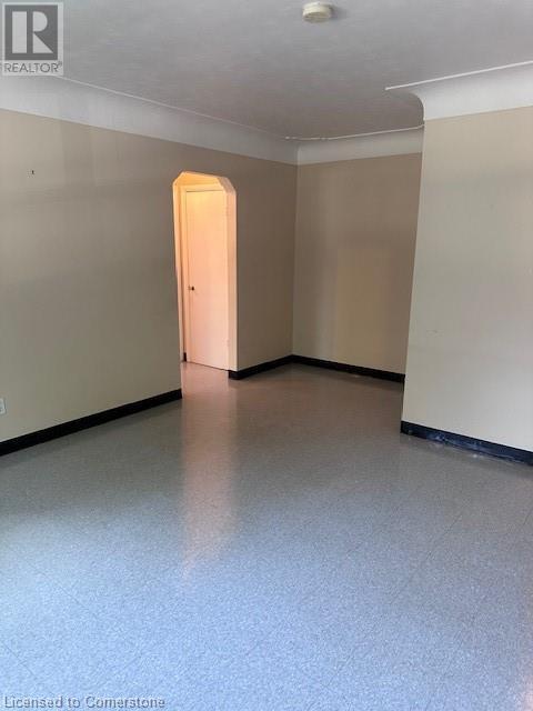 Photo - 119 MacNab St S Unité 3