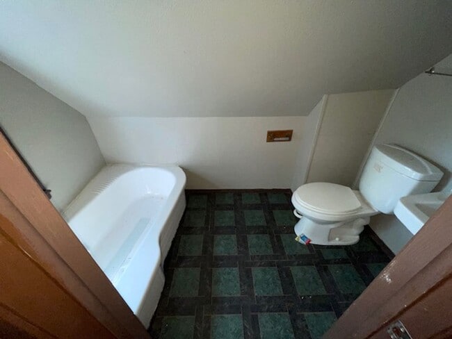 Photo - 1108 N Main Ave