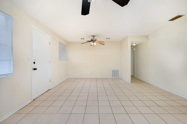 Photo - 3/2 Home in Daytona Beach