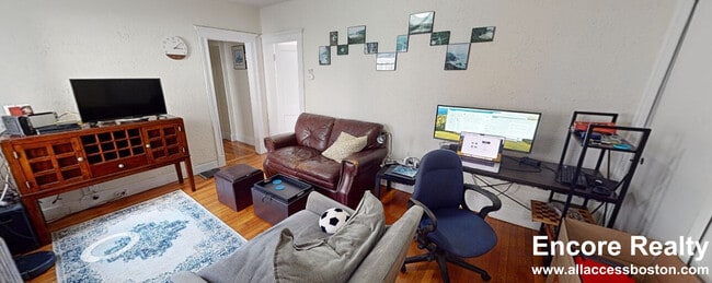 Building Photo - 1163 Boylston St